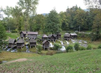 The Waterfront of Constantinople